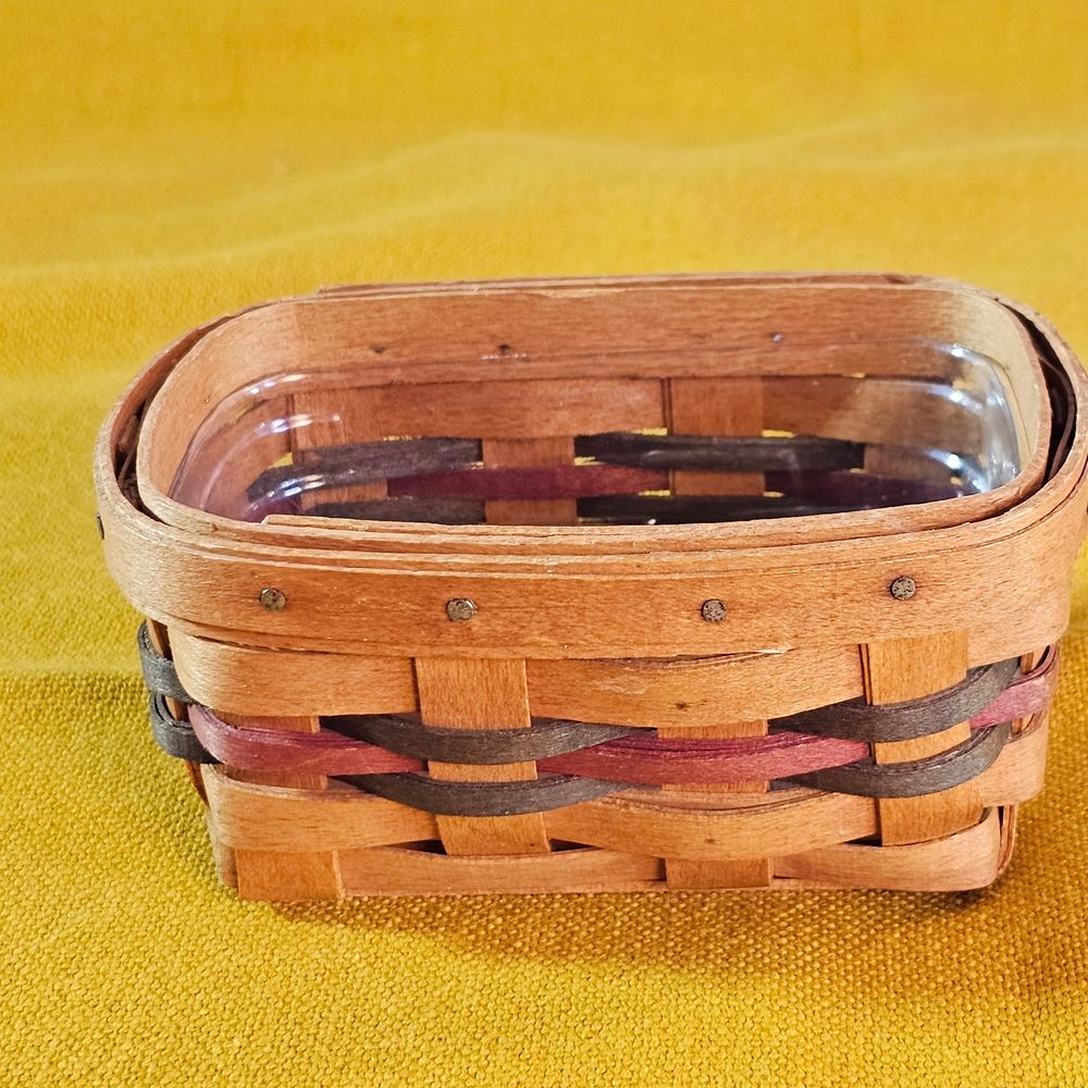 Longaberger Handwoven Small Wooden Basket USA-Made‎ Collectible Home Decor